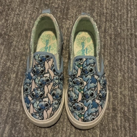 Disney GroundUp Lilo & Stitch Slip On Sneaker Shoe Glitter, Size 2 - Picture 2 of 5